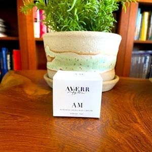 Averr Aglow AM Ageless Eyes Day Cream  0.5 oz.